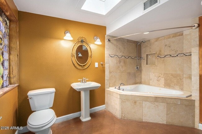 Building Photo - 7340 N 7th Ave