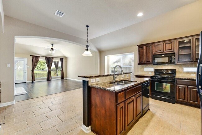 Building Photo - 1614 Hidden Springs Path