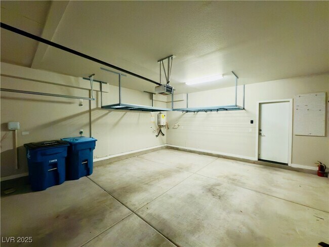 Building Photo - 2711 Evolutionary Ln