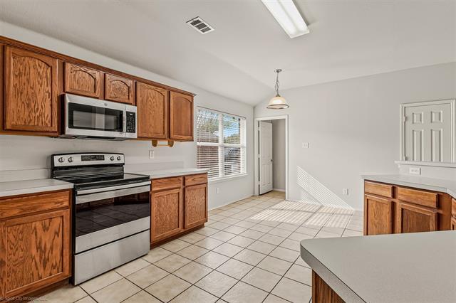 Building Photo - 1941 Harvester Dr