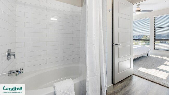 Building Photo - 5001 Willowgate Lp