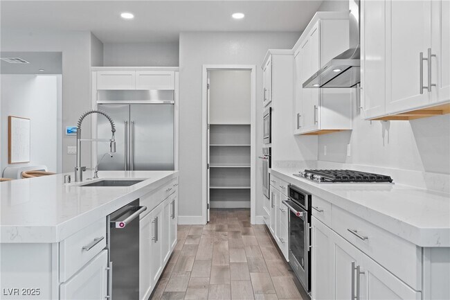 Building Photo - 7736 Tioga Rdg Ct
