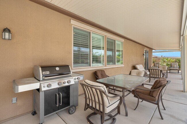 Building Photo - 73757 Picasso Dr