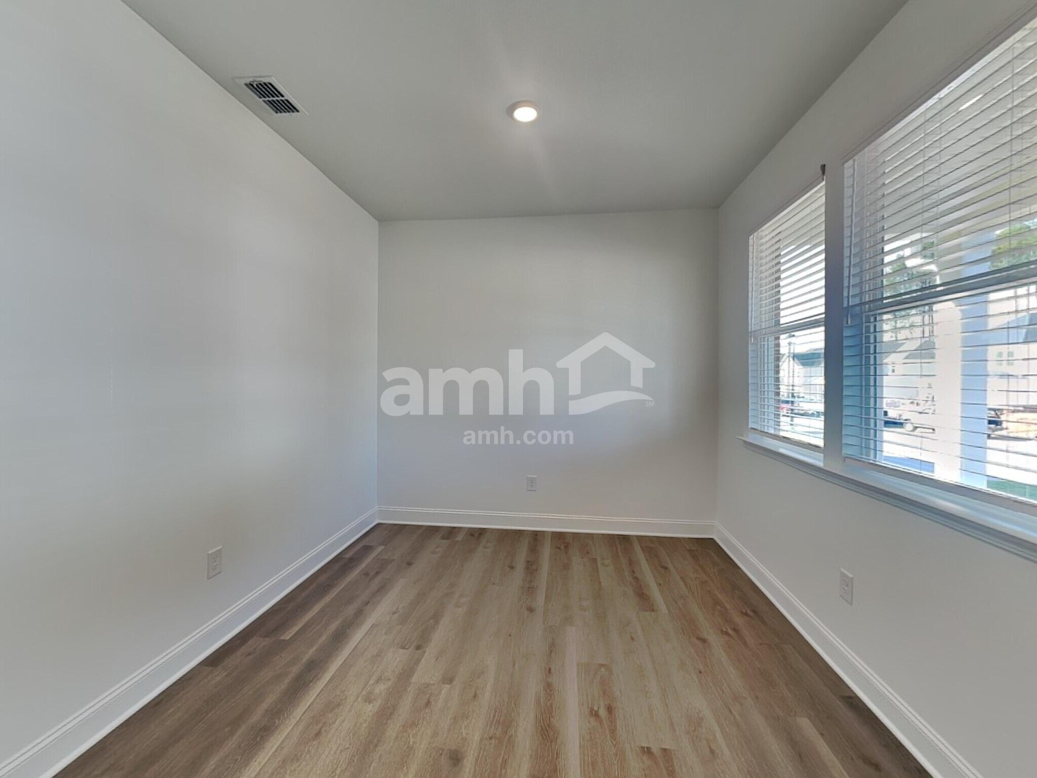 Building Photo - 1499 Aquamarine Dr