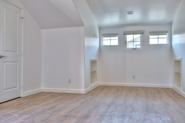 Building Photo - Coming Summer 2025 – Pre-Leasing Now!