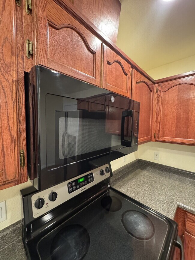 Building Photo - A Cozy 2 bed/ 2 bath home in the heart of Yuma!