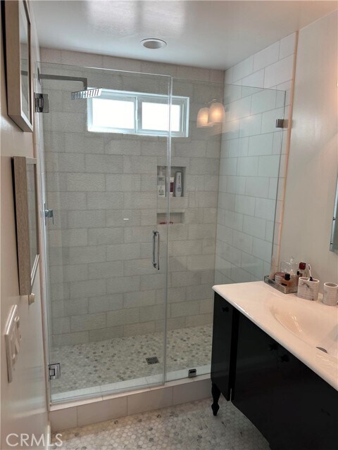 Building Photo - 577 S Coast Hwy