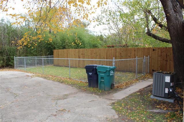 Building Photo - 707-709-709 Woodland St