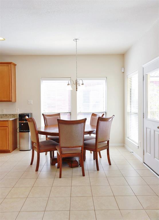 Building Photo - 25719 Westbourne Dr