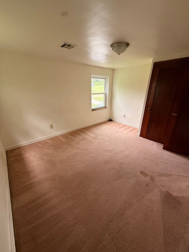 Building Photo - 4955 Bull Creek Rd