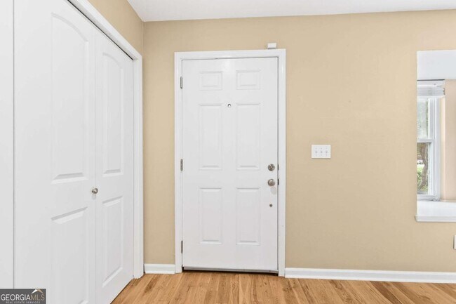 Building Photo - 2266 Oak Glenn Cir