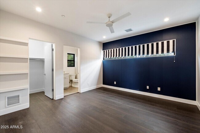 Building Photo - 4525 N 36th Way
