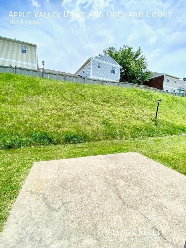 Building Photo - 710 Apple Valley Dr