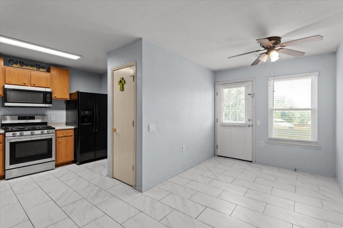 Building Photo - 12421 Briarcreek Loop