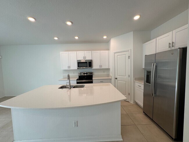 Building Photo - Fall Into Savings –Rent Reduced! Housing c...