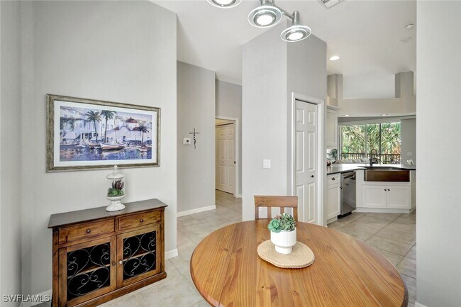 Building Photo - 12607 Fox Ridge Dr