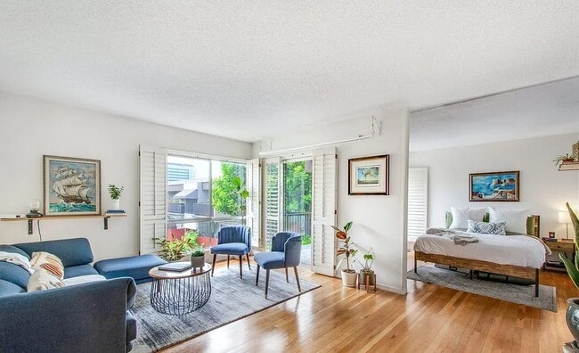 Building Photo - 11120 Queensland St