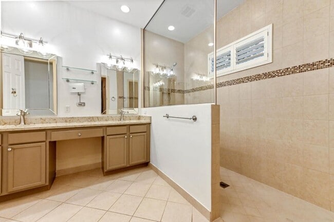 Building Photo - 2863 Bellarosa Circle