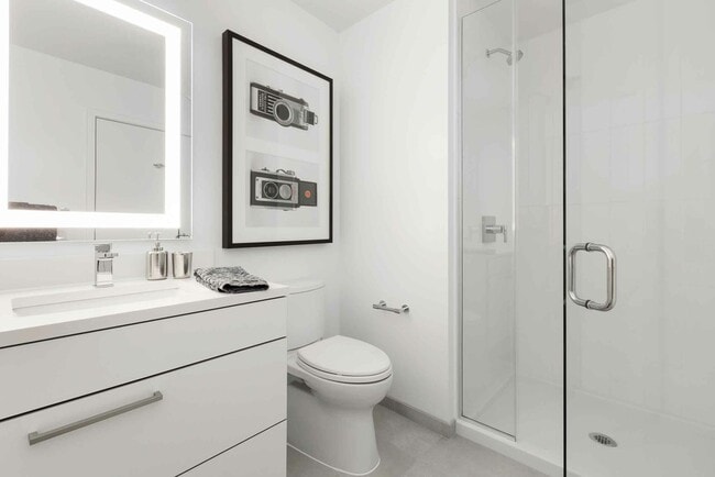 Building Photo - 125 Guest St