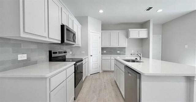 Building Photo - 3118 Sedge Grass Dr
