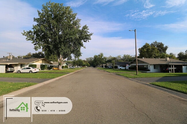 Building Photo - 6171 Verde Vale Ct