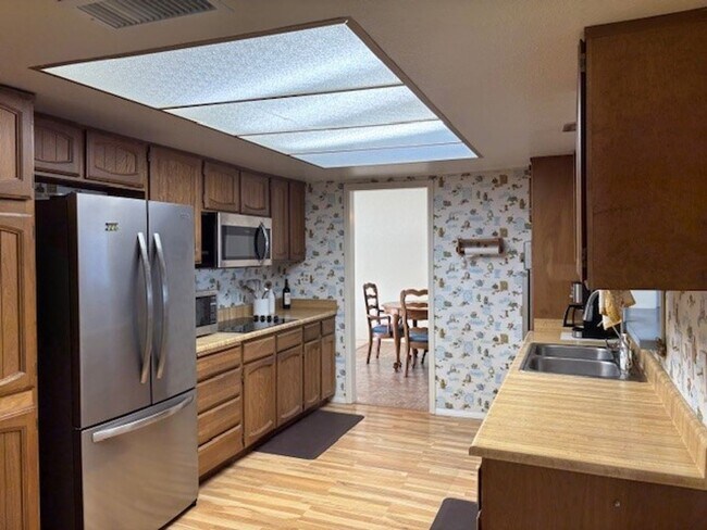 Building Photo - 982 Leisure World