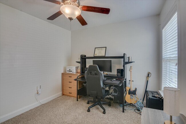 Building Photo - 2507 Kari Ln
