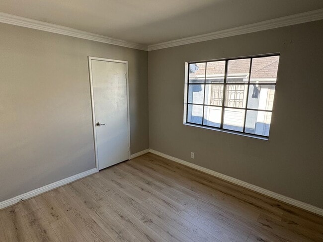 Building Photo - 45 Harkness Ave