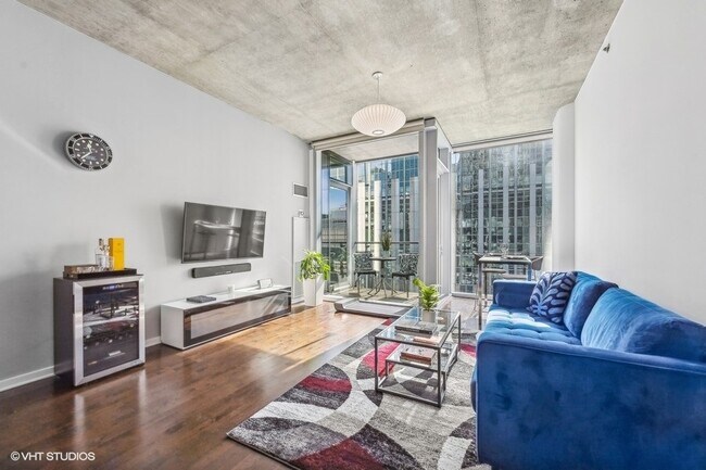 Building Photo - 600 N Fairbanks Ct