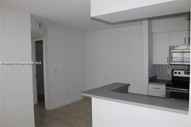Building Photo - 1247 SW 46th Ave
