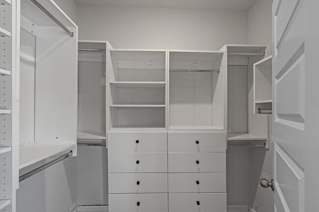 Building Photo - 135 Empyrean Cir