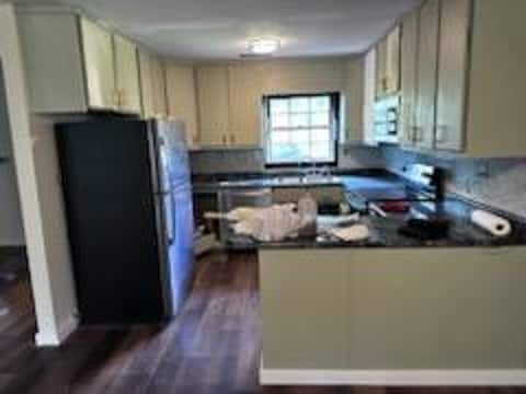 Kitchen - 789 Hammett Rd
