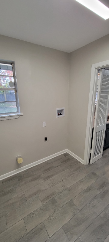 Building Photo - 858 Fountainbleau Dr