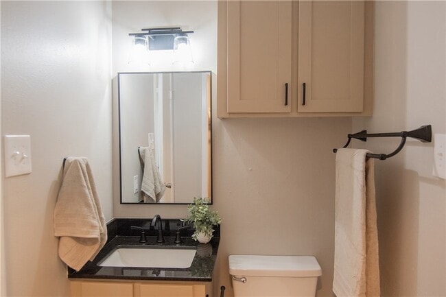 Building Photo - 1902 Woodsman Dr