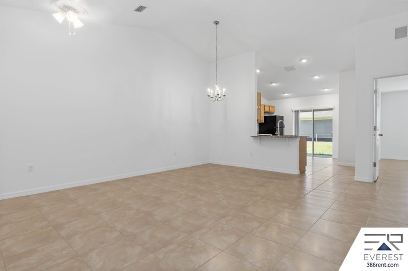 Building Photo - 14 Uniontin Ct