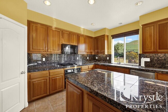 Building Photo - 3050 Blue Sky Ct