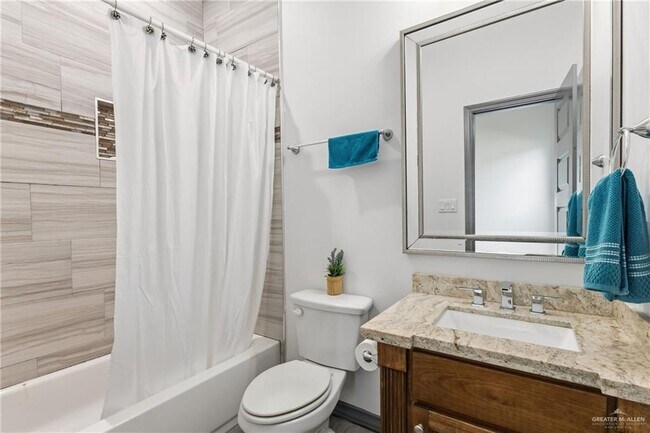 Building Photo - 19 W Red River Ave