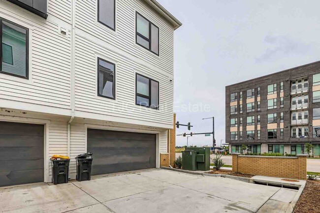 Building Photo - 3580 Uinta St