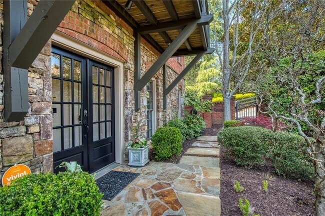 Building Photo - 100 Founders Mill Ct