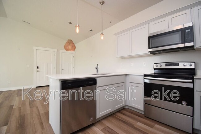 Building Photo - 3791 W 1850 N
