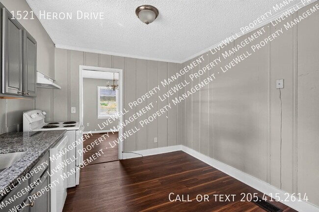 Building Photo - 1521 Heron Dr