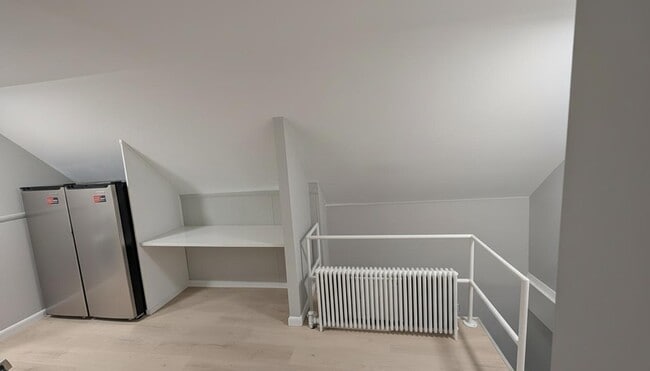 Building Photo - 27 W Somerset St