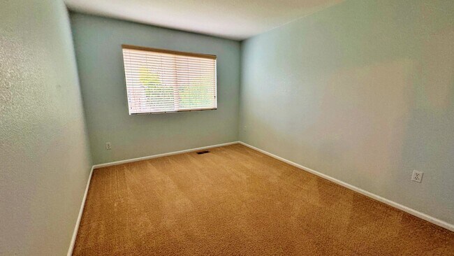 Building Photo - Welcome to Serenity Ridge Corner Lot 3 Bed...