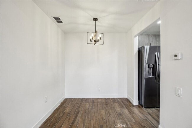 Building Photo - 25761 Le Parc