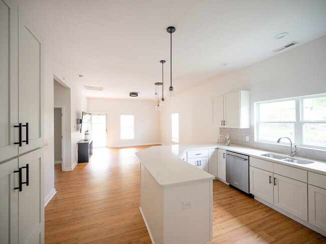 Building Photo - 103 Truce Street, Durham NC  27703