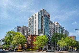 Building Photo - Claret