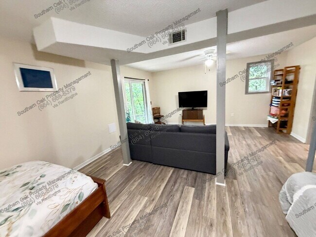 Building Photo - 11 Mizzen Ln