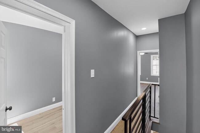 Building Photo - 3053 Janney St