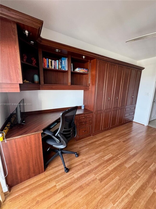 Building Photo - 3530 Mystic Pointe Dr