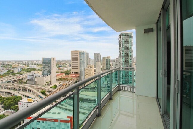Building Photo - 350 S Miami Ave
